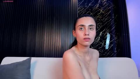 Snapshot of sofiia_palacioss chatting on 11.08.25 Sofiia Everyday From 1400 to 2200 Col Time online show from 11.08.25