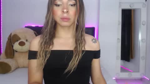   online show from 10.11.25