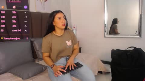 Snapshot of sofiperez_ chatting on 05.25.26 online show from 05.25.26