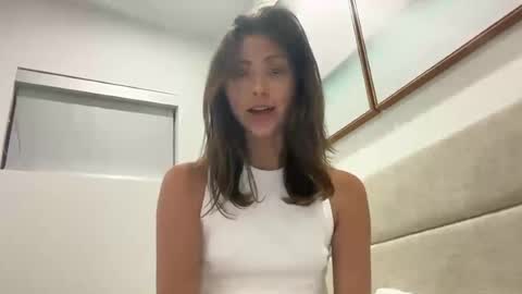 Snapshot of sofiuhhh chatting on 07.14.26 sofiuhhh online show from 07.14.26