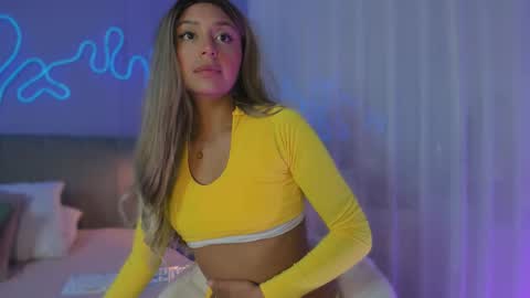 Snapshot of sofly_s chatting on 10.06.25 Sofi online show from 10.06.25