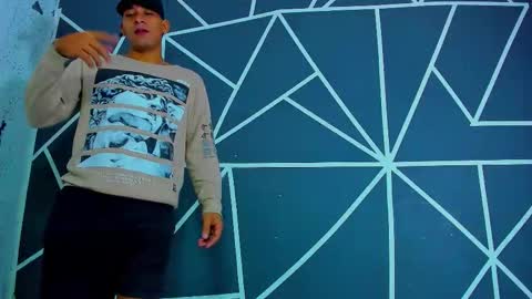 Soft Lips18 online show from 11.28.25