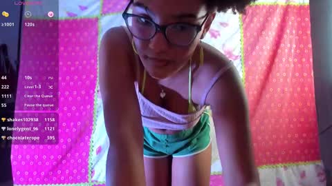 Chloe Kiwi online show from 12.10.24