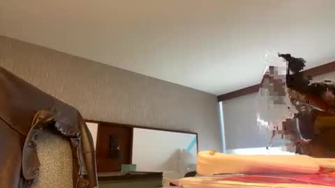 Chloe Kiwi online show from 04.22.26