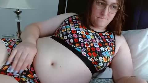 chubby enby sissy online show from 09.20.25