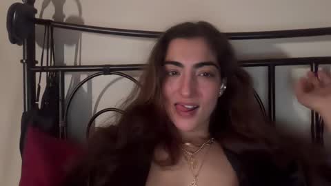 Soft Heat Maria online show from 12.18.25