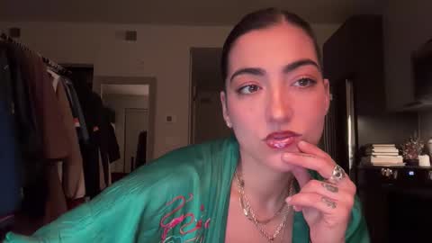 Soft Heat Maria online show from 12.23.25