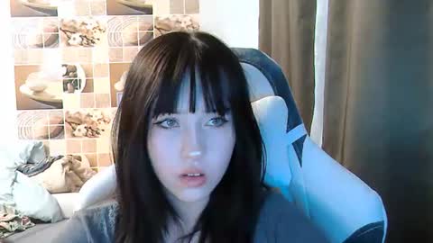 Snapshot of softieva chatting on 06.27.26 Eva online show from 06.27.26