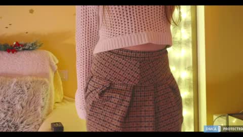 Lisa  online at  .11 from about utc online show from 12.15.24