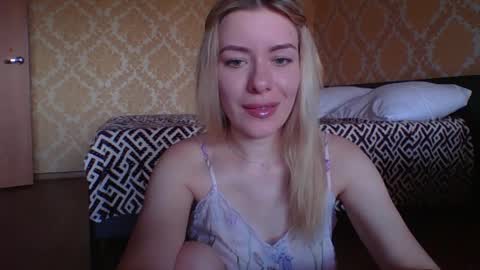 Snapshot of softy_aura chatting on 05.25.26 softy_aura online show from 05.25.26