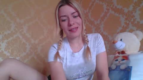 Snapshot of softy_aura chatting on 06.02.26 softy_aura online show from 06.02.26