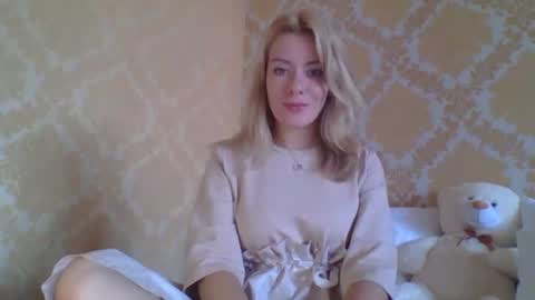 Snapshot of softy_aura chatting on 07.25.26 softy_aura online show from 07.25.26