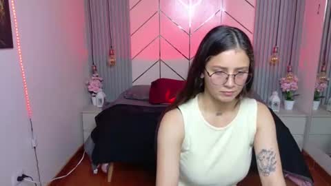 Snapshot of sofysoul chatting on 06.18.26 Sofy online show from 06.18.26