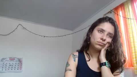 Snapshot of soka_lovers_04_ chatting on 12.22.24 Sofia online show from 12.22.24