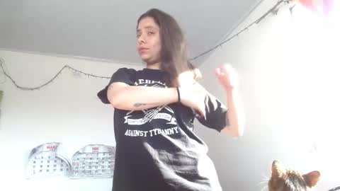 Snapshot of soka_lovers_04_ chatting on 03.10.25 Sofia online show from 03.10.25