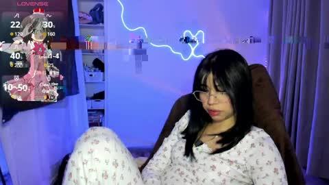 Snapshot of sol_lunaa23 chatting on 05.06.26 sol online show from 05.06.26