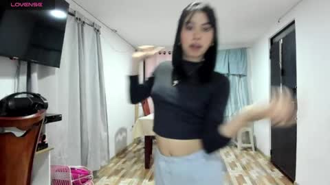 Snapshot of sol_lunaa23 chatting on 05.25.26 sol online show from 05.25.26