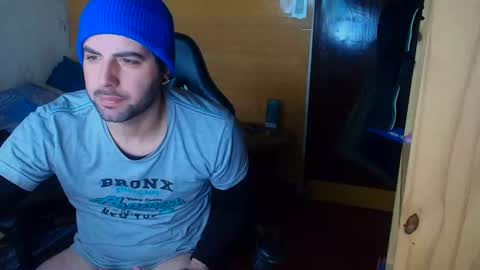 Snapshot of soldado14m chatting on 06.18.26 ManuAiluPlay online show from 06.18.26