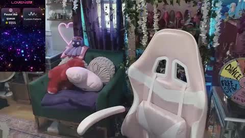 solesticia online show from 09.28.25