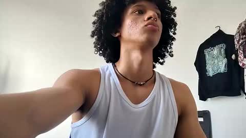 Snapshot of solorizo chatting on 03.01.26 Hi Im Weller Check my Bio online show from 03.01.26