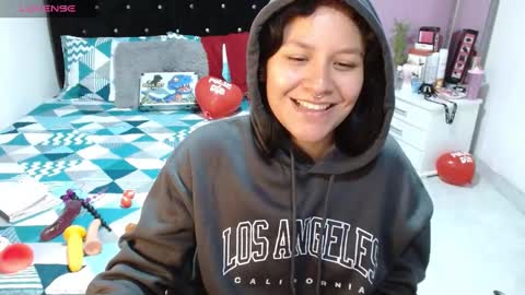 sonialatin69 online show from 02.22.25