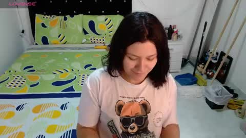 Snapshot of sonialatin69 chatting on 05.25.26 sonialatin69 online show from 05.25.26