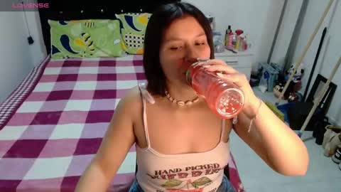 Snapshot of sonialatin69 chatting on 06.01.26 sonialatin69 online show from 06.01.26