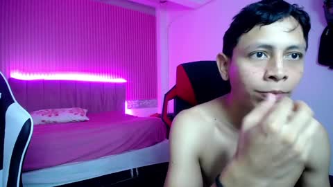 Snapshot of sonic_jess07 chatting on 04.09.26 sonic_jess07 online show from 04.09.26