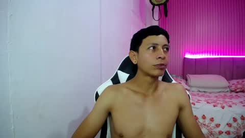 Snapshot of sonic_jess07 chatting on 04.15.26 sonic_jess07 online show from 04.15.26