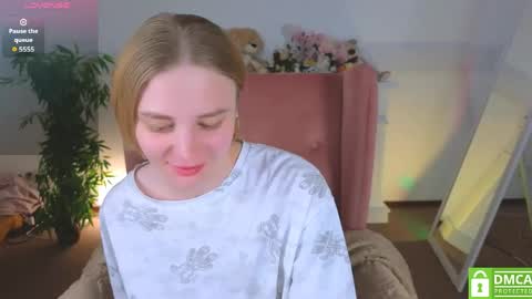 Snapshot of sookonstellita chatting on 05.10.26 Litta online show from 05.10.26