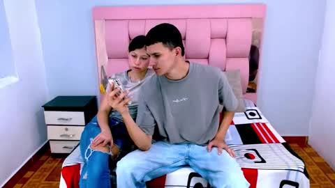 Snapshot of sophi_and_jack chatting on 01.14.26 SOPHI - JACK online show from 01.14.26