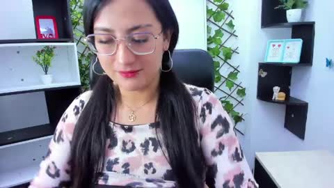 Snapshot of sophi_hardd chatting on 04.24.26 sophi_hardd online show from 04.24.26