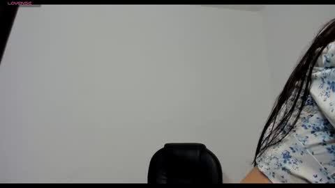 Snapshot of sophia_118 chatting on 12.21.25 sophia_118 online show from 12.21.25