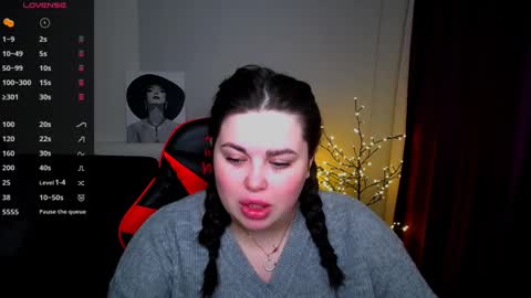 sophia__olsen online show from 02.09.25