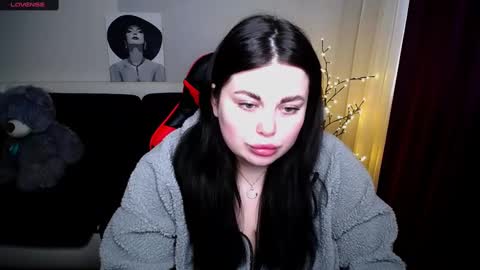 sophia__olsen online show from 02.25.25