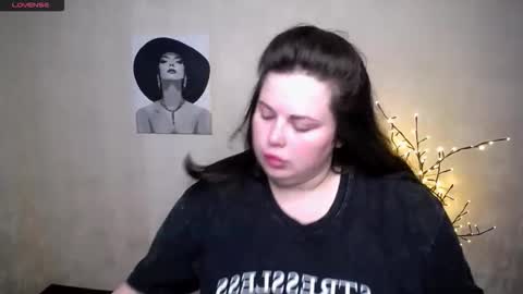 sophia__olsen online show from 09.10.25