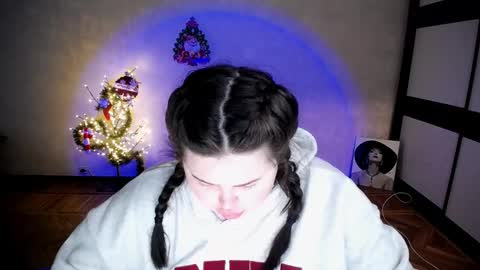 sophia__olsen online show from 01.15.26