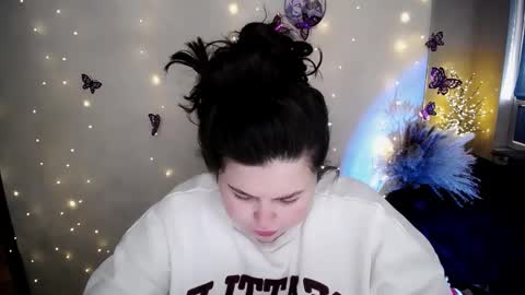 sophia__olsen online show from 02.04.26