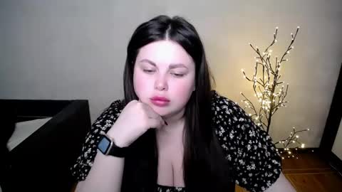 Snapshot of sophia__olsen chatting on 05.10.26 sophia__olsen online show from 05.10.26
