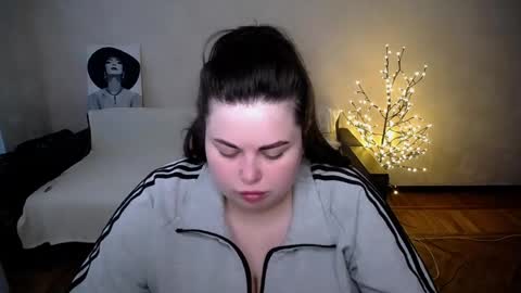 Snapshot of sophia__olsen chatting on 05.29.26 sophia__olsen online show from 05.29.26