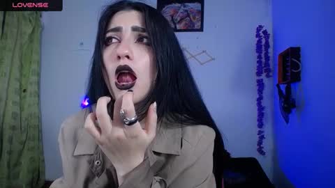 sophia hottie online show from 12.31.24