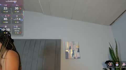 Snapshot of sophia_ebony___ chatting on 11.19.25 sophia_ebony___ online show from 11.19.25