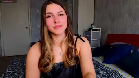 Snapshot of sophia_euphoria chatting on 04.14.26 Sophia online show from 04.14.26