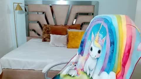 Snapshot of sophia_hadid chatting on 01.18.25 Sophia online show from 01.18.25