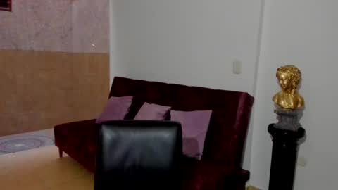 Snapshot of sophia_harry chatting on 02.12.25 sophia CM online show from 02.12.25
