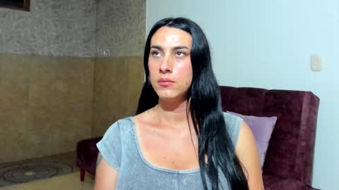 Snapshot of sophia_harry chatting on 02.25.25 sophia CM online show from 02.25.25