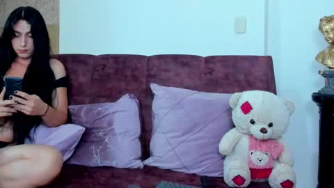 Snapshot of sophia_harry chatting on 03.10.25 sophia CM online show from 03.10.25