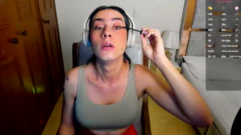 Snapshot of sophia_harry chatting on 09.25.25 sophia CM online show from 09.25.25