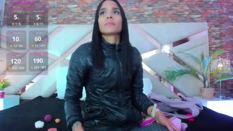 Sophia Paris online show from 02.05.26