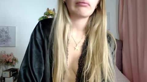 SophiaLee online show from 03.11.26